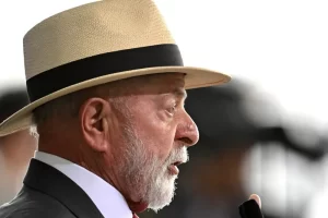 Lula realiza reunião ministerial com foco em metas e desafios para 2025