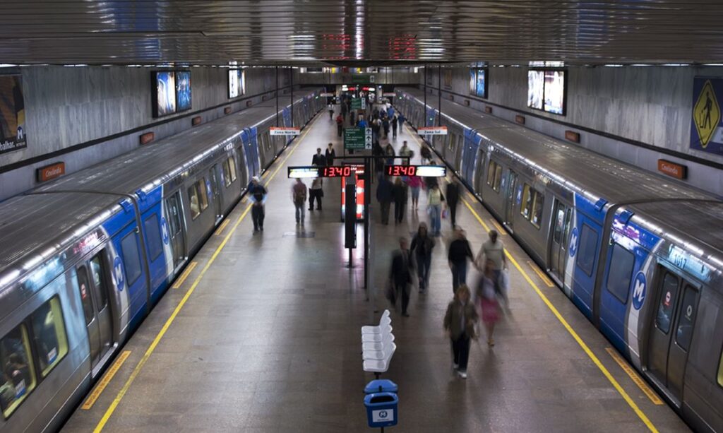 Metrô do Rio vai ampliar horário para ensaios na Marquês de Sapucaí