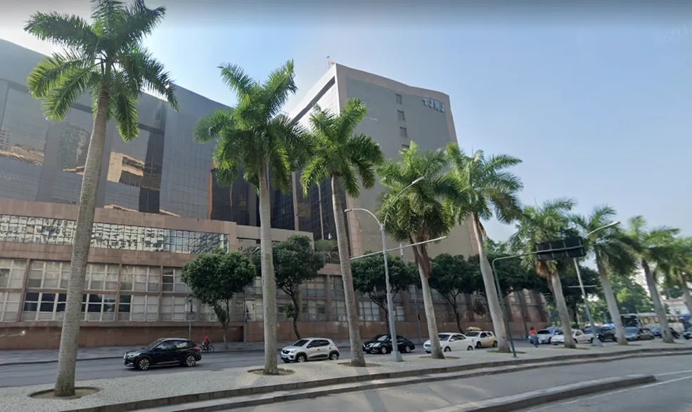 Agora é na sua mão: Justiça do Rio libera ação online sem advogado e muda o jogo para o cidadão