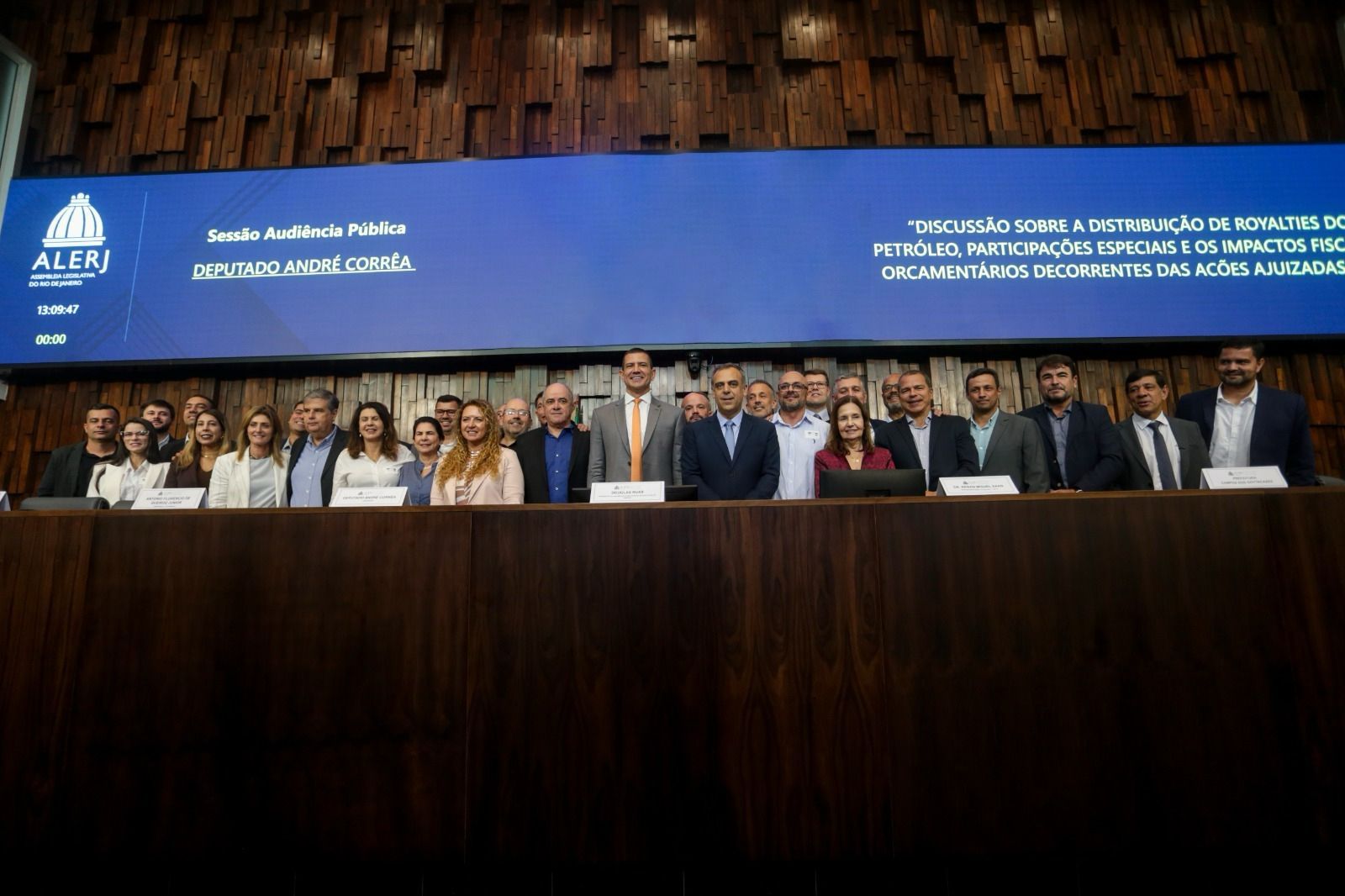 Alerj articula ofensiva contra divisão dos royalties e leva manifesto ao STF em meio a alerta de colapso financeiro no Rio