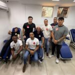 Vereadores de Nova Iguaçu e o deputado estadual Felipinho Ravis participam de ação de doação de sangue no HGNI — Foto: Divulgação