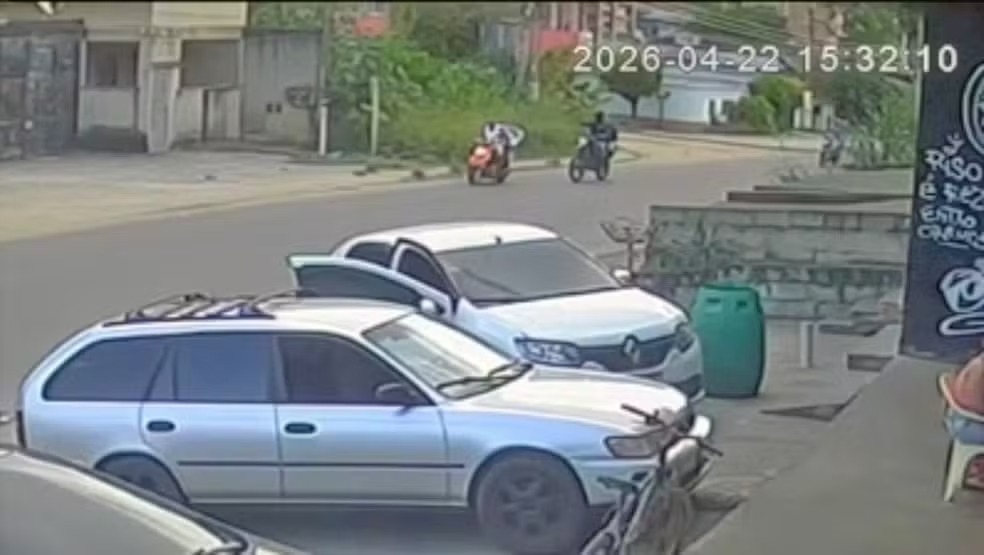 Vereador Maninho de Cabuçu é morto a tiros em Nova Iguaçu após ataque registrado por câmera