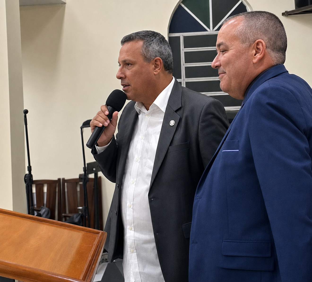 MIGUEL PEREIRA RECEBE PALESTRA SOBRE VIOLÊNCIA CONTRA A MULHER. PARTICIPAÇÃO DO ADVOGADO DR. RUI