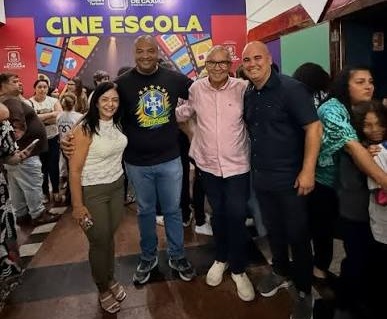 DUQUE DE CAXIAS DEVOLVE O CINEMA À POPULAÇÃO: CINE ESCOLA É INAUGURADO E MARCA A RETOMADA DA CULTURA NO MUNICÍPIO