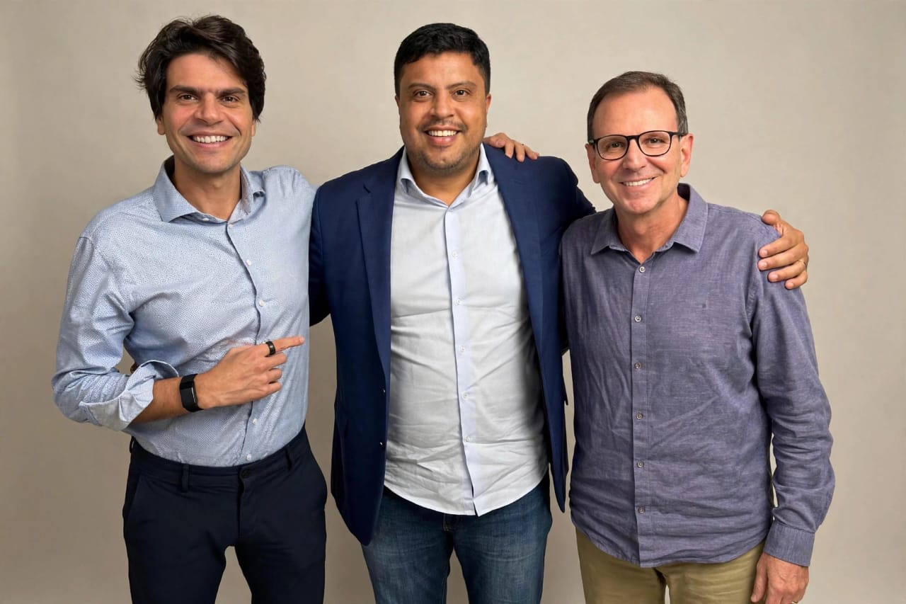 PRESIDENTE DO PSD DE NOVA IGUAÇU, ELTON CRISTO FORTALECE ARTICULAÇÃO COM PAES E GANHA PROJEÇÃO COM HOMENAGEM A PEDRO PAULO