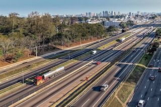 R$ 997 MILHÕES NA DUTRA: PREFEITURA AUMENTA A PRESSÃO SOBRE A ECOVIAS RIO MINAS EM NOVA IGUAÇU — ENCHENTES CONTINUAM, A OBRA JÁ PASSOU DA HORA E A PERGUNTA É: QUAL É O PROBLEMA?